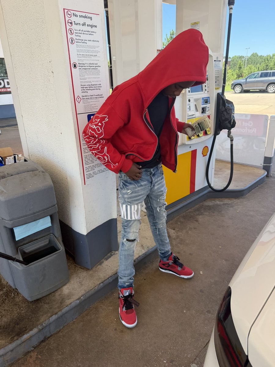 4lunok's tweet photo. Did I have one of da best fits with the 4s or what bird ass hoz?? https://t.co/ffXzKFi94f