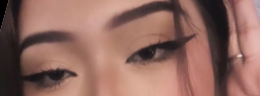 cry4mebabyyy's tweet photo. 👁️ see you https://t.co/4IfrV1zeC6