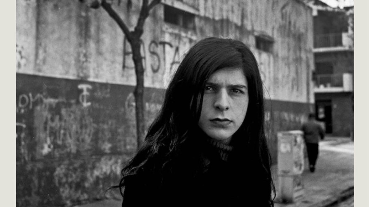 zendalibros's tweet photo. "Debe ser difícil poder conseguir todo y no querer nada".

(Bajar es lo peor, Mariana Enríquez) https://t.co/pF4jWM1ZZw