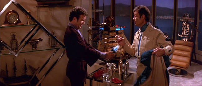 thejoephase's tweet photo. Kirk affording this SF high rise apartment. https://t.co/npNG4f2Ijd