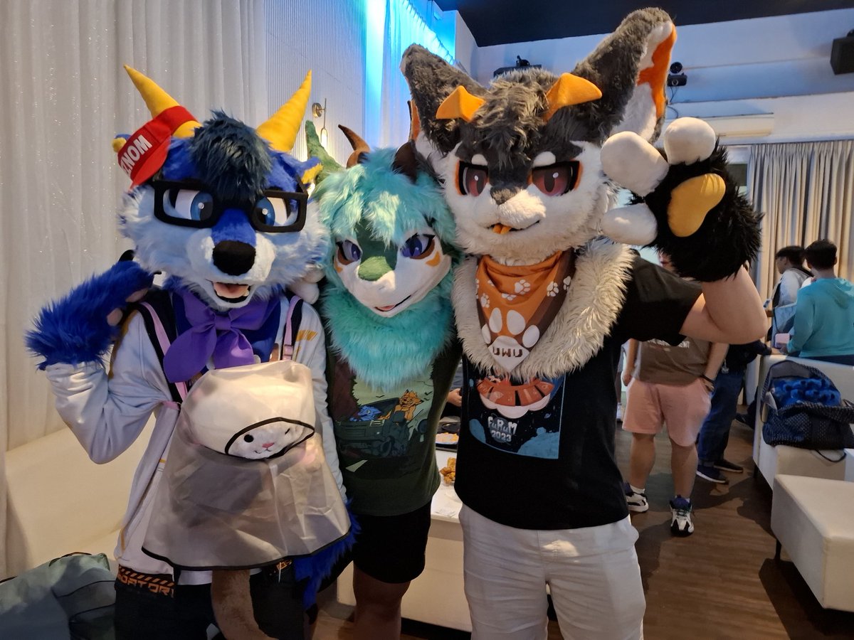 Cinder_Blaz3's tweet photo. It be Friday now! Happy fursuit Friday to all! Piccas with @xeznom and @nerdywoffy during a recent event. 

#FursuitFriday #FursuitEveryday #fursuiter #fursuiting #fursuit #Furry #kemono #kemonofursuit #furry #Fursona https://t.co/kDmlzjXvYD