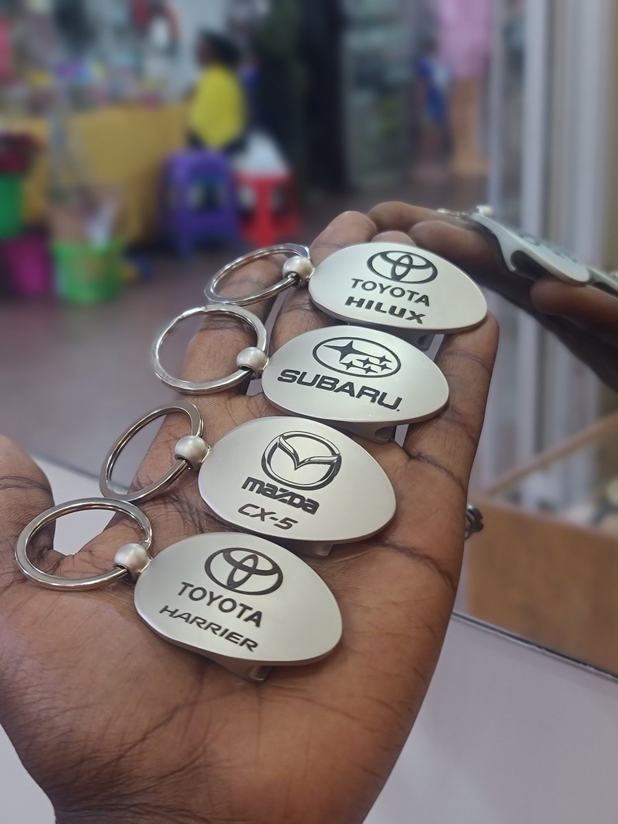 glarearmani's tweet photo. @wekesa_amos Car  Keyholders

Tired of losing your keys? Our wooden keyholders offer a sleek and stylish solution. With smooth finishes and engraved customization options, they’re both practical and personal.

Price:25,000ugx

WhatsApp:0707267566/@glarearmani 

Deliveries can be made https://t.co/fIGXfcyHFO