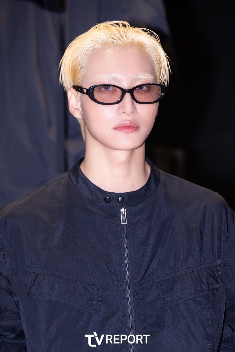 ATEEZUD's tweet photo. [📷] SEONGHWA at HELIOT EMIL X SONGZIO
‘FALCONRY’ Collection Launch Event
.
#ATEEZ #에이티즈 #SEONGHWA @ATEEZofficial https://t.co/u3qYgpVf2C
