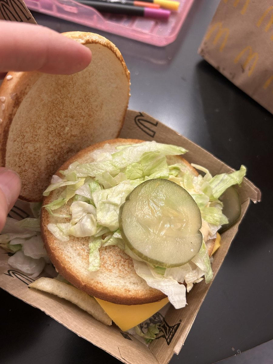 Jason_hewitt7's tweet photo. @McDonalds really!? Big Mac missing both patties in my World Cup meal? I think I deserve a David Beckham cup for this https://t.co/TpwENpZ6x3