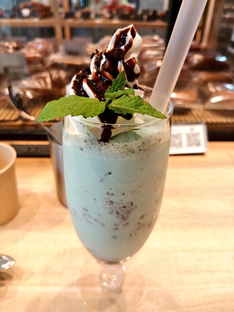 今日もチョコミント！ ｢パンとエスプレッソと 南森町交差点｣のチョコ
