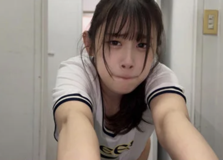 BayeNegese's tweet photo. この子のチアｾｯが全世界に公開されてるのこの世のバグだろwww https://t.co/ZRDE9nv9D0