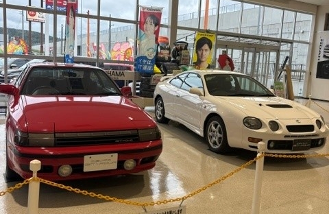 corolla_iwate's tweet photo. 【ブログ更新！】店舗女性スタッフが発信するカロリーナブログを紹介！今回は久慈市長内町のトヨタカローラ岩手「久慈店」より”あの時の車が久慈店に？！🚗🚗" の回。 旧車アツイ
https://t.co/OA7Ng0anUL
#ブログ #久慈市 #トヨタカローラ岩手 #セリカ https://t.co/s3Ez1OLUo9