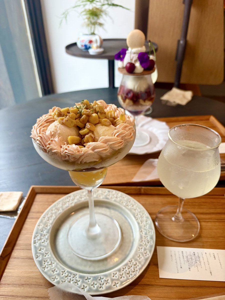 aeritosweets's tweet photo. 西荻窪
金木犀茶店

とうもろこしのパフェ🌽

中にはたくさんのヤングコーンが✨
トマトのチーズクリームにとうもろこしのアイス、ベーコンのアイス、檸檬オリーブオイルアイス、どれをとっても美味し過ぎて、心の中で発狂してました🩷 https://t.co/xOLUUXTQkt
