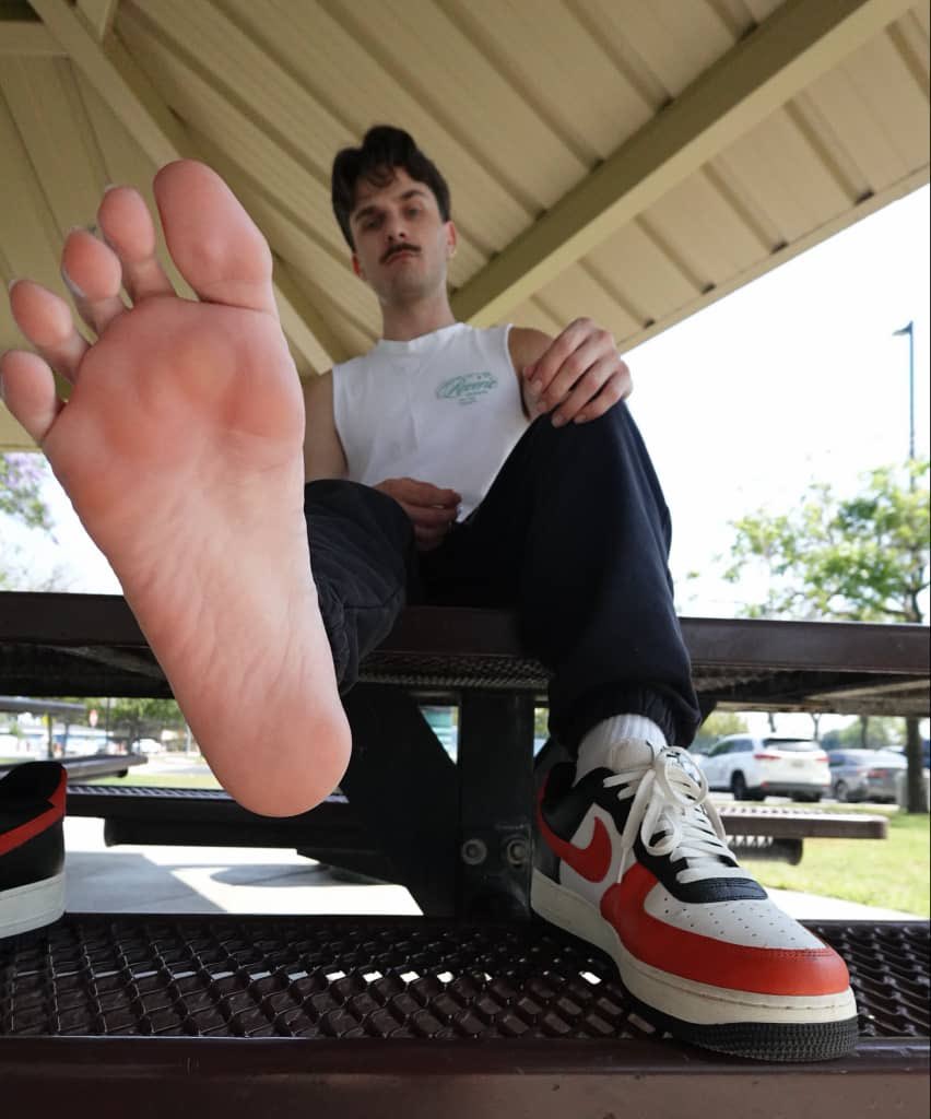 CASHMASTERGREG's tweet photo. Your relapse is inevitable, just give in. 
#cashpigs #fag #taxfriday #findom #findomdrains #Bodyworship #Domvibes https://t.co/uy2TGI0s9w