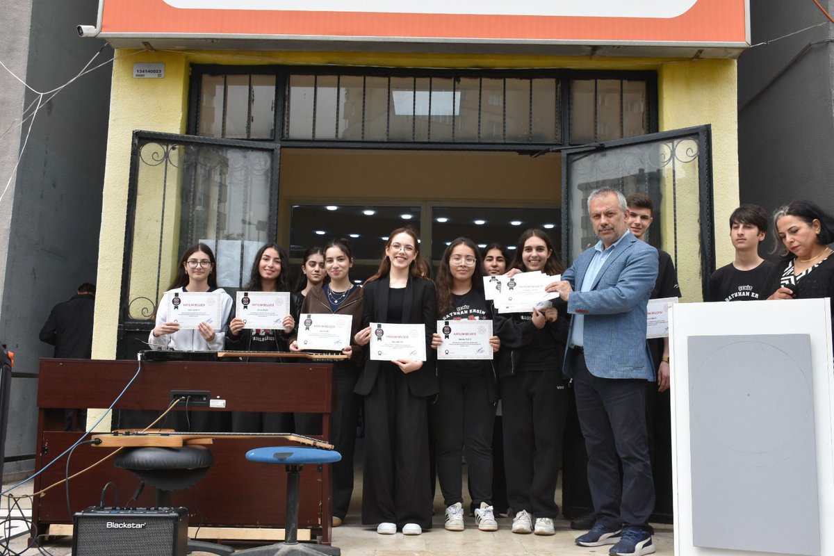 SBEAL_2017's tweet photo. 19 Mayıs Atatürk'ü Anma ve Gençlik Spor Bayramı Programı https://t.co/yYQ8LmnGTk