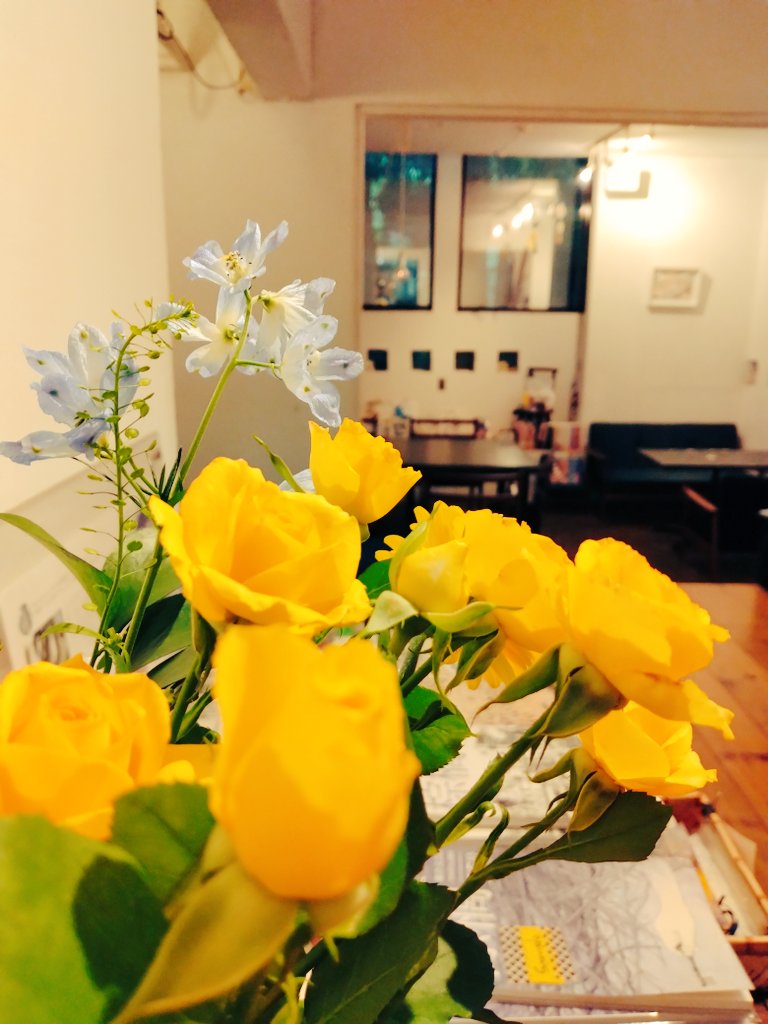 malucafe's tweet photo. 東急池上線【御嶽山駅】より徒歩二分。マルカフェは大人のための週末カフェ。本日は、ごくさりげなくオープンです☕ https://t.co/OWTHCOM285