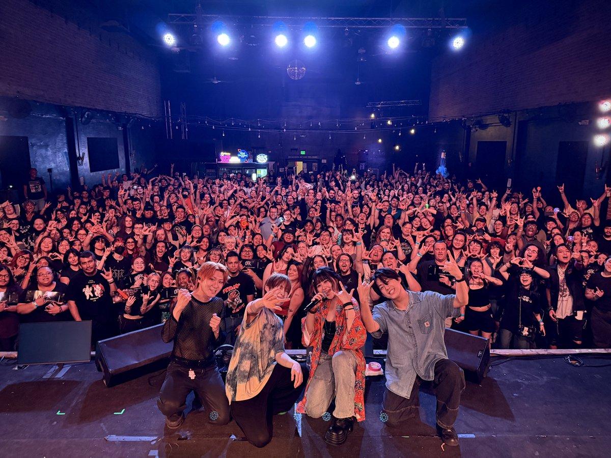 CRTK_official's tweet photo. ChRocktikal (크록티칼) The 1st World Tour [CRTK : The Beginning] in PHOENIX 📸

#ChRocktikal #CRTK #크록티칼
#CRTK_WorldTour #CRTK_The_Beginning https://t.co/RplkoCjMzc