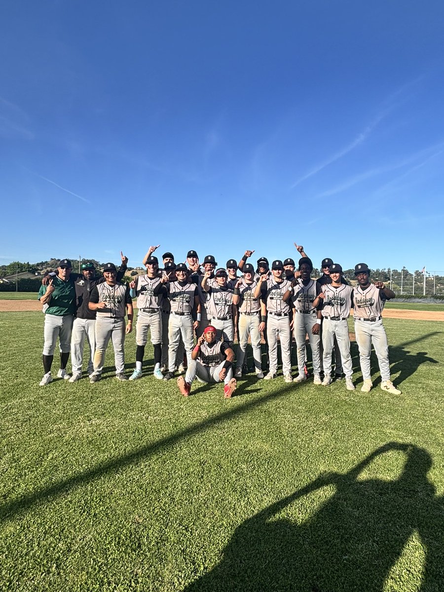 Djbeas2027's tweet photo. That’s a wrap on my jr SZN. Gonna miss the guys fr @rodbaseball_ https://t.co/wbAtDZtlOb