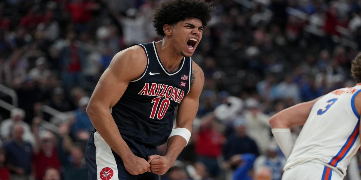 RookieWire's tweet photo. The Charlotte Hornets hosted Koa Peat for a pre-draft workout earlier this week, despite draft boards regarding him as a late first-round pick.

📸 Candice Ward, Candice Ward-Imagn Images https://t.co/BtLDQAAFG7 https://t.co/fDymkVrtHw