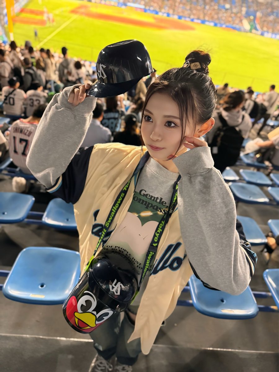 risatamaru's tweet photo. やほまる☁️
昨日はまけほーだったよ😭😭

#ヤクルトスワローズ
#野球女子 https://t.co/Ih3yghz1RT