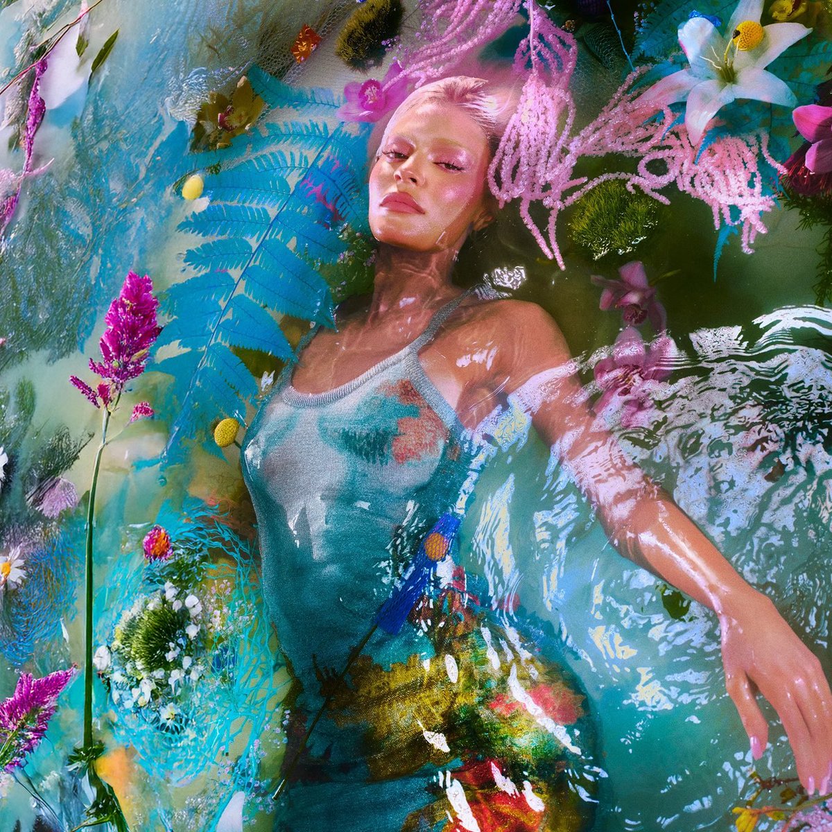 LuxeKnighe's tweet photo. What happens after death? Maybe it’s where old dreams go, or where lost versions of ourselves learn how to live again. I spent 2 years searching for the answer… The result is my debut album, “THE AFTERLIFE” 🩵 produced by Max Martin, Shellback &amp; ME! Out everywhere August 21st.🪷 https://t.co/Jz34V7pWTe