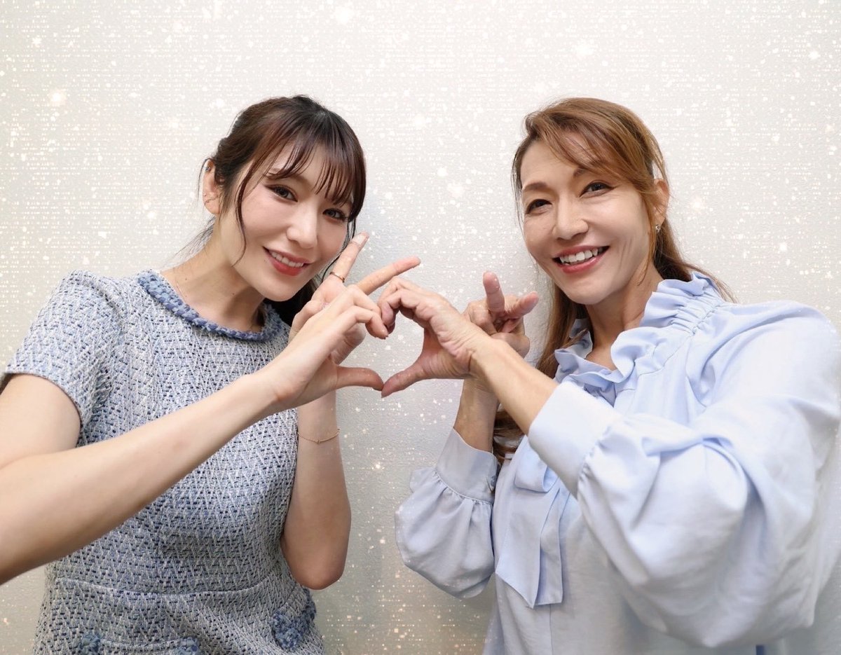 zacyuki's tweet photo. プロレスラー時代の強面ビジュからは想像できない美しさそしてアンチエイジングの成功者といえばブル中野さん一択！！！
一発一発の言葉が強い。有難い時間でした。

ベルト取ったらブルさん現役時代メイクを自分にして下さる約束してもろた！！！頑張る🔥🦵🏻
ブルさんありがとうございました❣️ https://t.co/mLChJPAVdZ