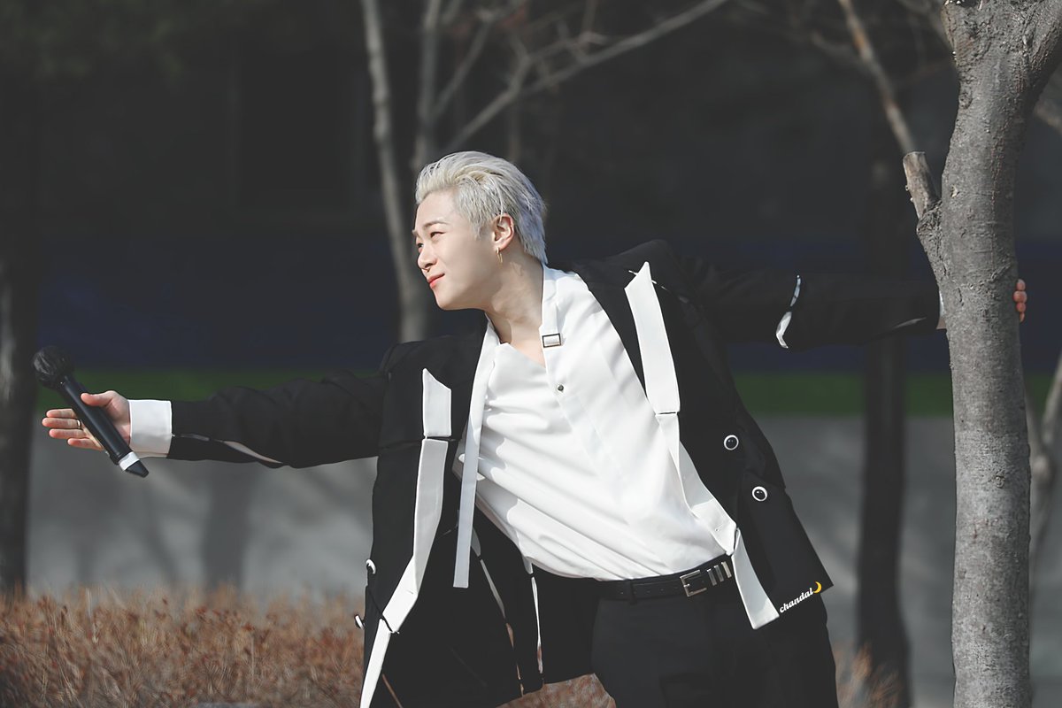 moonbin_at's tweet photo. 너의 행운을 비는 
소리 없는 기도를 매일 할게

#문빈 #MOONBIN
#여전히_나의_예쁜달 🌙 https://t.co/1T1NRBPYte