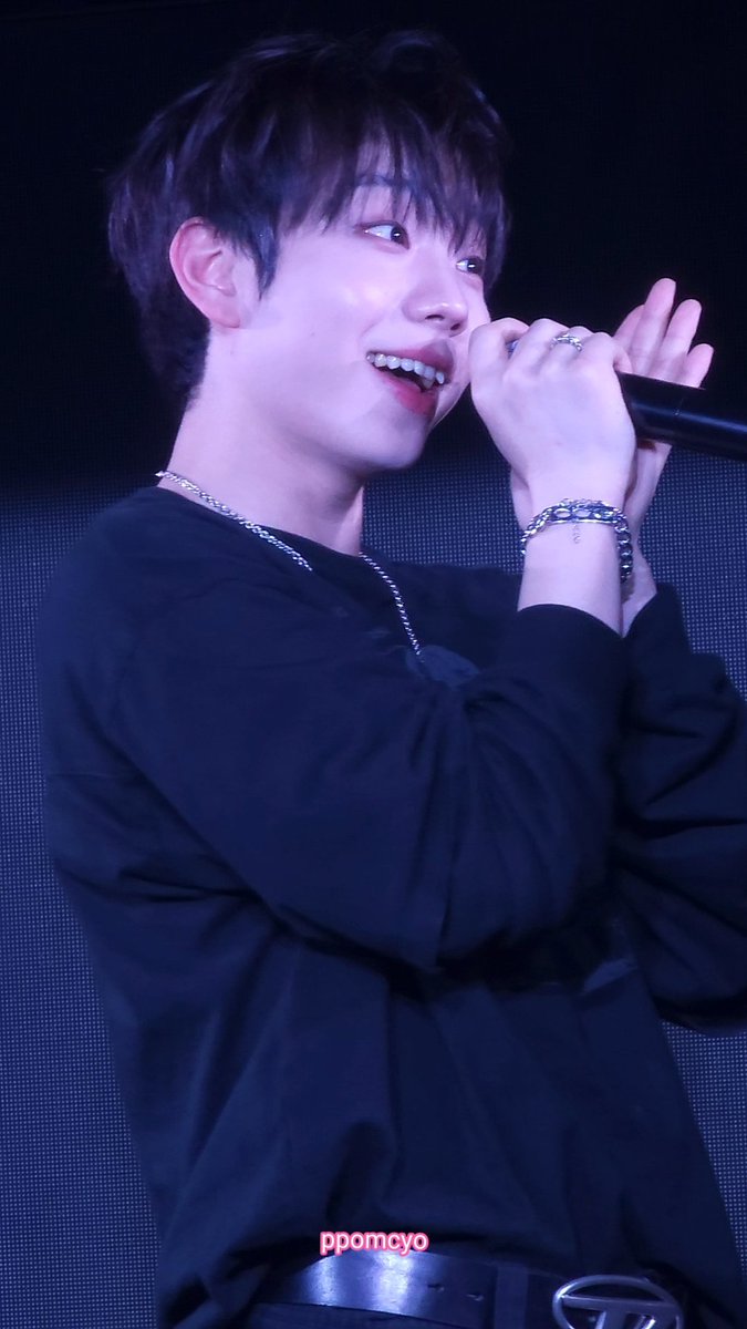 ppomcyo's tweet photo. 2026.06.04 MINI LIVE👼🏻

#ELAST #엘라스트 #エラスト
#WONJUN #원준 #ウォンジュン https://t.co/Bz1p2POJ4u