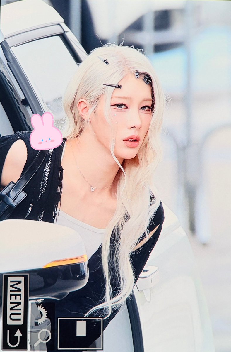 killthisbiii's tweet photo. I really love bleached eyebrows look on Rui.. it looks soo good im obsessed https://t.co/gBiinyAUu4