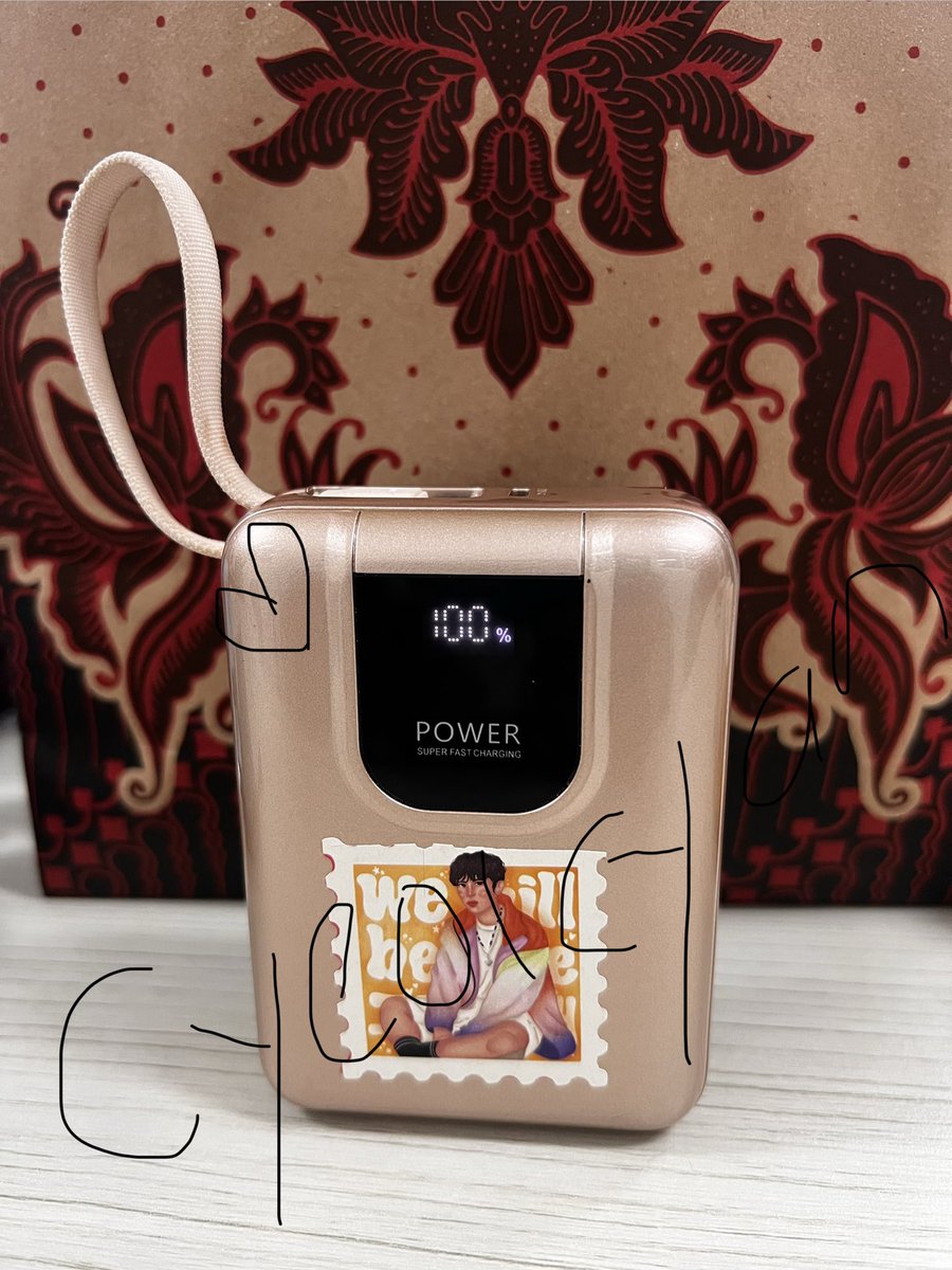 cyeolchan's tweet photo. Want to Rent (WTR) Powerbank (PB) 20.000mAh

💸Fee 55k
🖇️Kabel Tyipe C dan Lighting udh nyatu dengan PB
📍COD Venue

Day 1✅
Day 2 ✅

Kalau minat atau mau tanya-tanya dulu, langsung dm aja 

EXO PLANET #6 – EXhOrizon in JAKARTA https://t.co/guyj7AxnqT
