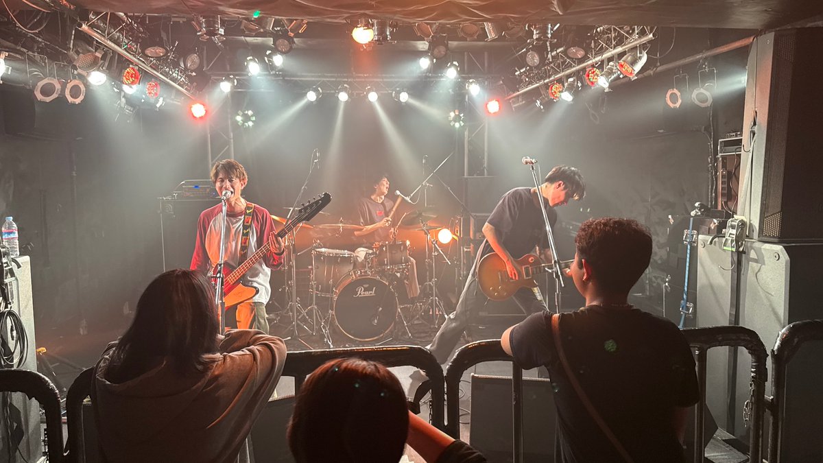 kichobee's tweet photo. LIVE HOUSE Queblick

MixBox

神谷優馬 (Neon Trip)
アダムとイヴ
衝撃ZELOSTOIC
ことりの唄
theArdbeg

Neon Trip の優馬さん目当てで行ったけど、みんなめっちゃよかった！！
. https://t.co/pzhKzG2CaE