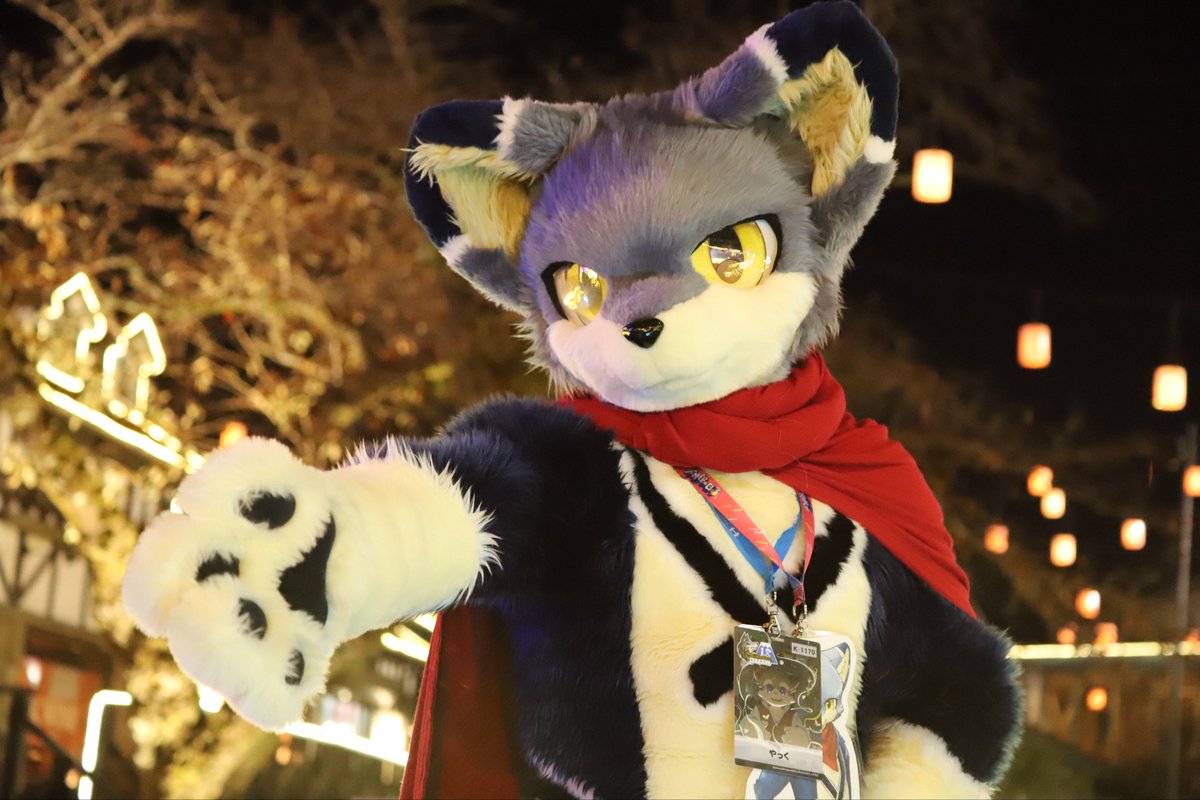 ya_reto's tweet photo. さあ、僕の手を取って！
#FursuitFriday

📸:piaさん https://t.co/ZbYOd8mB3T