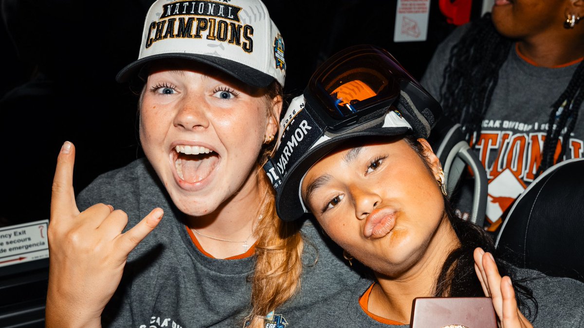 TexasSoftball's tweet photo. gonna need to make some more room in the trophy case 🏆

#HookEm https://t.co/jpSEi6f0Gn