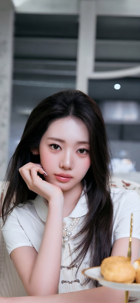 evvarbi's tweet photo. #ASA #AHYEON #RORA #CHIQUITA https://t.co/J27q3Yfw8I