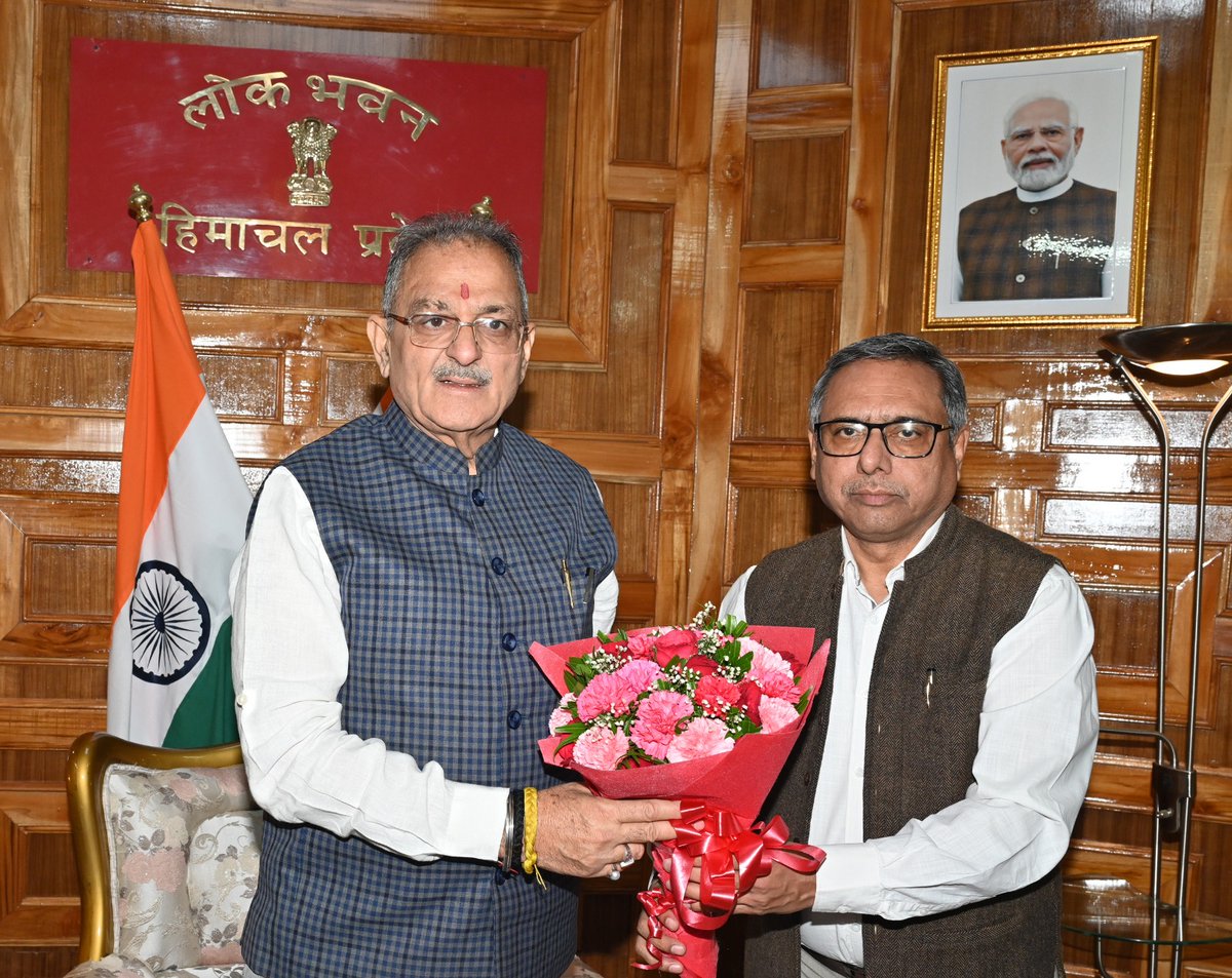 IIASShimla's tweet photo. Prof. Himanshu Kumar Chaturvedi, Director, IIAS, called on the Hon'ble Governor of Himachal Pradesh, Shri Kavinder Gupta, at Raj Bhavan today. During the meeting, various matters of institutional significance &amp; issues related to the development of the Institute were discussed. https://t.co/CNB1QoEdLU