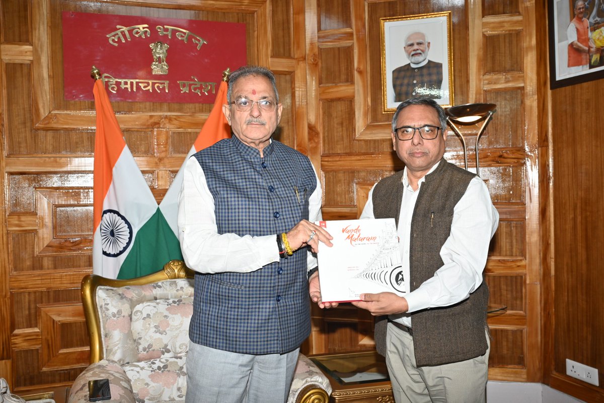 IIASShimla's tweet photo. Prof. Himanshu Kumar Chaturvedi, Director, IIAS, called on the Hon'ble Governor of Himachal Pradesh, Shri Kavinder Gupta, at Raj Bhavan today. During the meeting, various matters of institutional significance &amp; issues related to the development of the Institute were discussed. https://t.co/CNB1QoEdLU