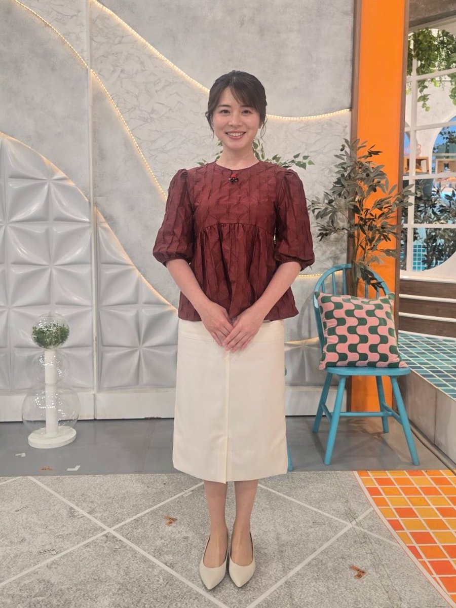 本日の #reinacode はこちら🎀/ 旬のチェリーブラウンカラーがポイント