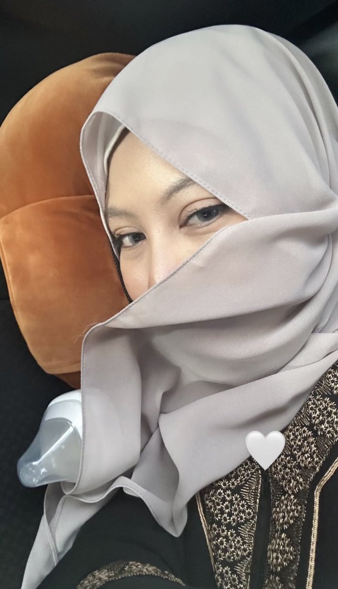 Nur Afira tweet media