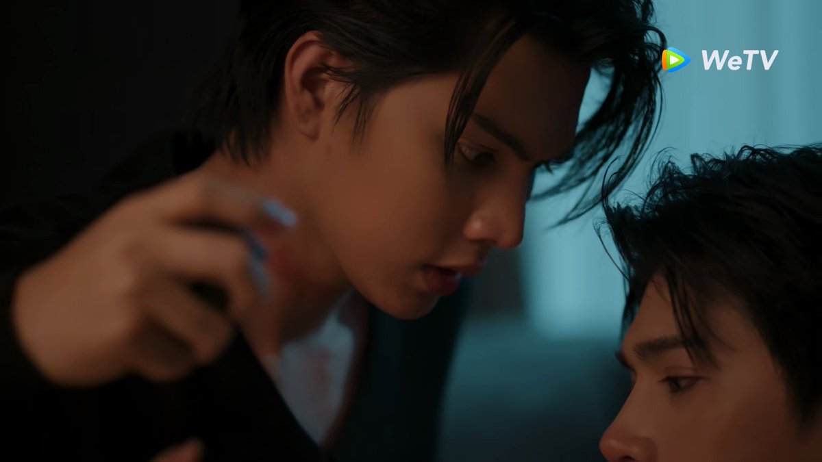 95_2610's tweet photo. #YesterdayTheSeCretMelodies
#YesterdayTheSeriesxAbgroup_th
#abgroup_th #fortpeat @AbgroupT 

ซีนที่ชอบที่สุดคือซีนนี้ เป็นซีนที่ทั้งคู่ได้มานั่งคุยกัน ได้บอกเล่าเรื่องราวในมุมของตัวเอง ได้ขอโทษและบอกลา ถึงจะเศร้า แต่มันก็อบอุ่น และรู้สึกถึงความรัก ความห่วงใยที่มีให้กันตลอดมา https://t.co/LnzUk7TutU