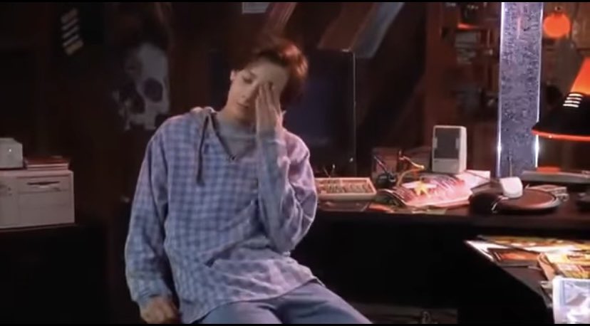 __raeni's tweet photo. Brainscan (1994)
dir. John Flynn https://t.co/3XQQGDz0La