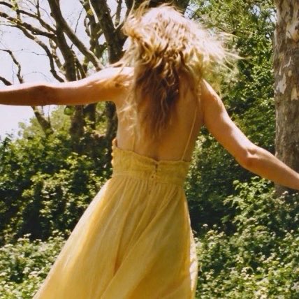TSwiftUpdatesIT's tweet photo. Consequence Sound ha recensito positivamente ‘I Knew It, I Knew You’ di Taylor Swift, sottolineando che la canzone “hits all the right Oscar notes”. https://t.co/XzFkGIl9ZA