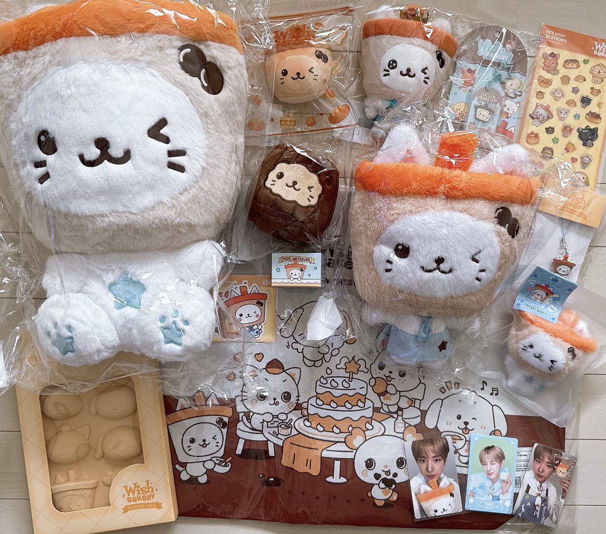 ushii40405's tweet photo. 待ちに待ったウィッシュベーカリー届いた！
どれも可愛いし見てるだけで幸福感やばい😭 https://t.co/upOA7q9a23