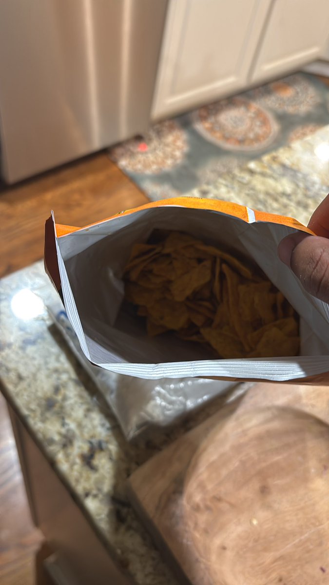 imgnnadoit's tweet photo. @latejulyorganic i just opened these wtf https://t.co/SguVIgdoQk