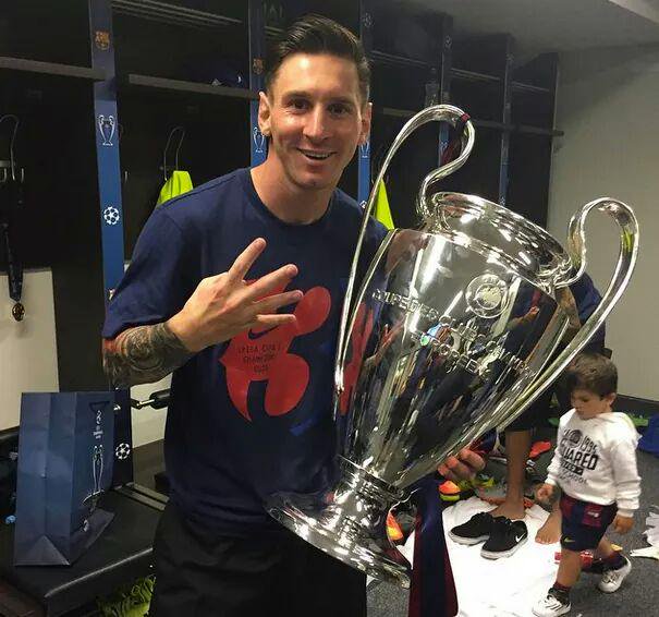 BarcaWorldwide's tweet photo. Number 4 https://t.co/0kGle9LpPw