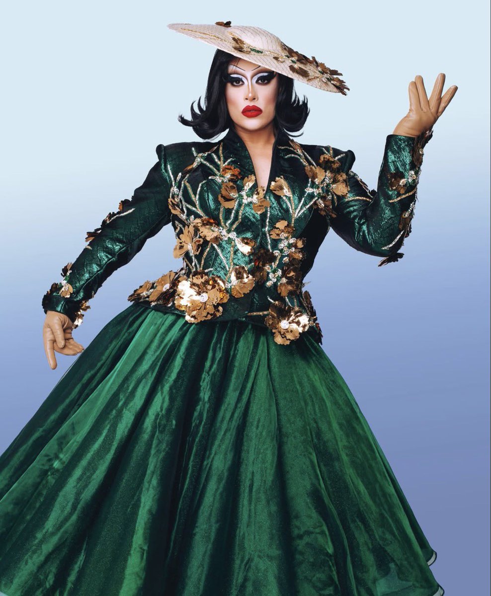 Drag_Crave's tweet photo. Salina EsTitties, Mystique Summers, Morphine Love Dion &amp; Morgan McMichaels look amazing for BuzzFeed Celeb. https://t.co/NIyWnywZZf