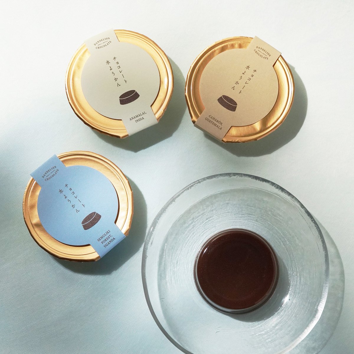 DandelionChocoJ's tweet photo. 「チョコレート水ようかん」は、3個入と6個入をご用意しております。

オンラインストアではオリジナル掛け紙（のし）にも対応しておりますので、御中元や季節のご挨拶にもぜひ��利用ください。

商品詳細はこちら🎐
https://t.co/arydTfSWTh https://t.co/jKIh5zjEke