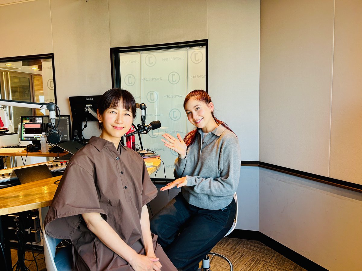 startline_813's tweet photo. ＼マリウス葉がナビゲート／
毎週金曜16:30~20:00生放送📻

【本日の #SL813 】
🇹🇭タイ料理研究家 長澤恵さん @TitCaiThaifood

🎤SIRUPさん @IamSIRUP

💐フローリスト 前田有紀さん
（🗣️長谷川ミラ @jenmilaa ）

🎸織田哲郎さん @tetsuro_oda

🎵マリウス葉がデトロイトテクノを語る！
#jwave https://t.co/9wLj3E7jW6