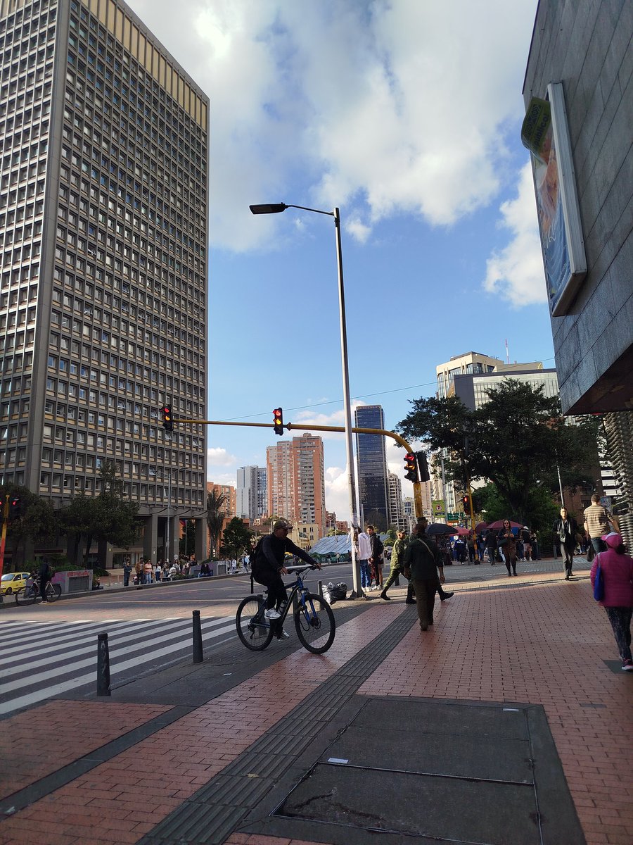 nosoydaniel__'s tweet photo. #BOGOTÁ #ginger #Instagrampost https://t.co/UzQlZsEv9o