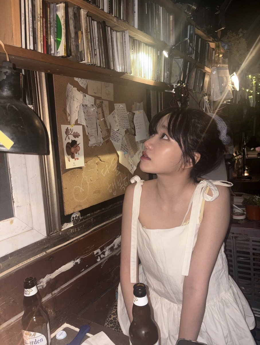 yyuriyaaa's tweet photo. 여친짤의 대명사시다........... https://t.co/0uNggy6VxW