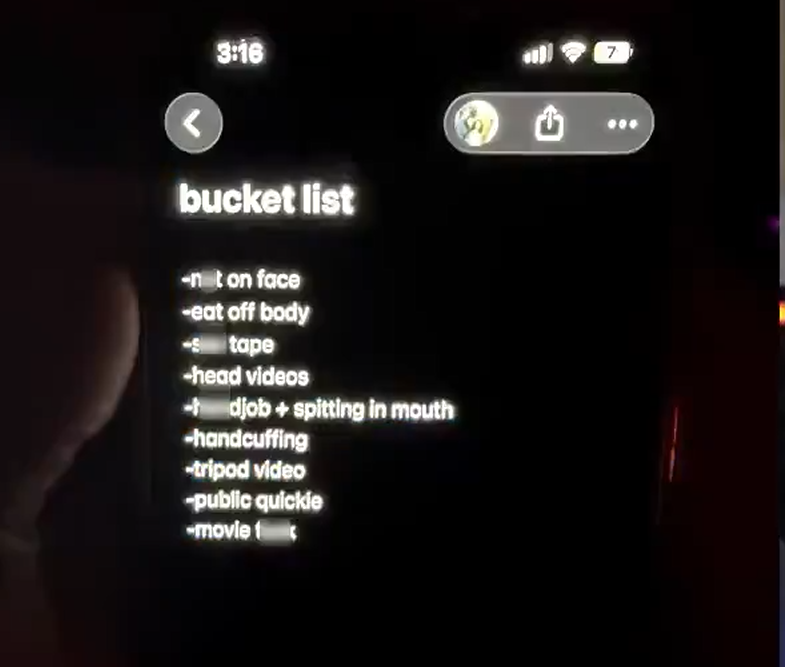 itscontursii's tweet photo. @FearedBuck nigga gotta be sick to his stomach his girl was sending ts to her cousin behind his back 😭😭 https://t.co/oQpa8bzuDR