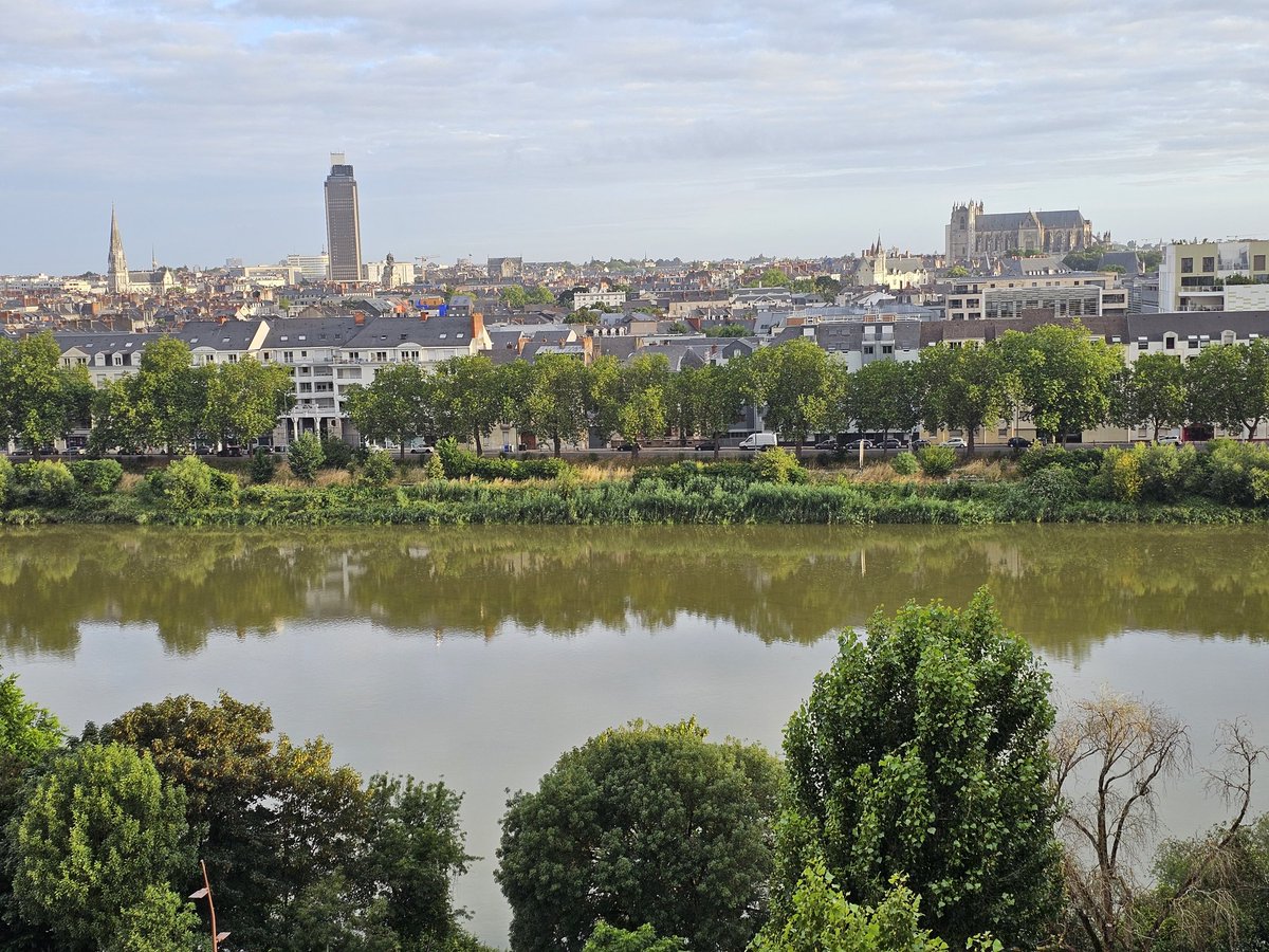 framboise314's tweet photo. On vous attend tout le week-end sur Nantes Maker Campus  aux Machines de l'Ile de Nantes https://t.co/CMIhHnklTG