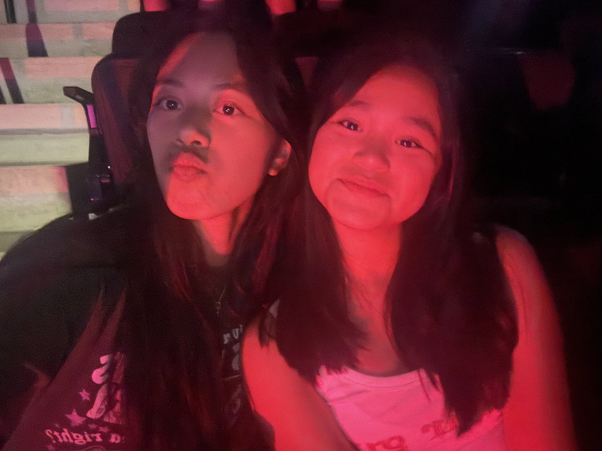 mariansversionn's tweet photo. hii @LiviesHQ just wanted to say that my sister and i are available to attend any upcoming events in los angeles !! we would be so grateful 💗💗💗 https://t.co/QMVtWHZuig