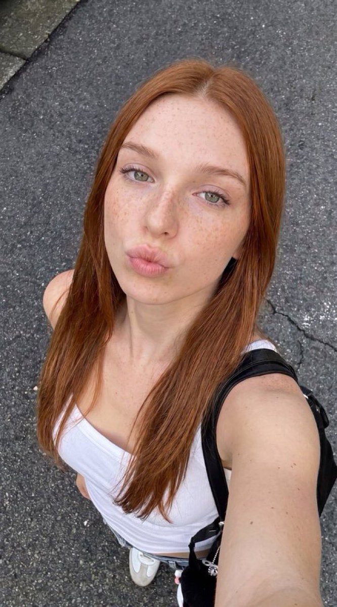 angelvicky tweet media