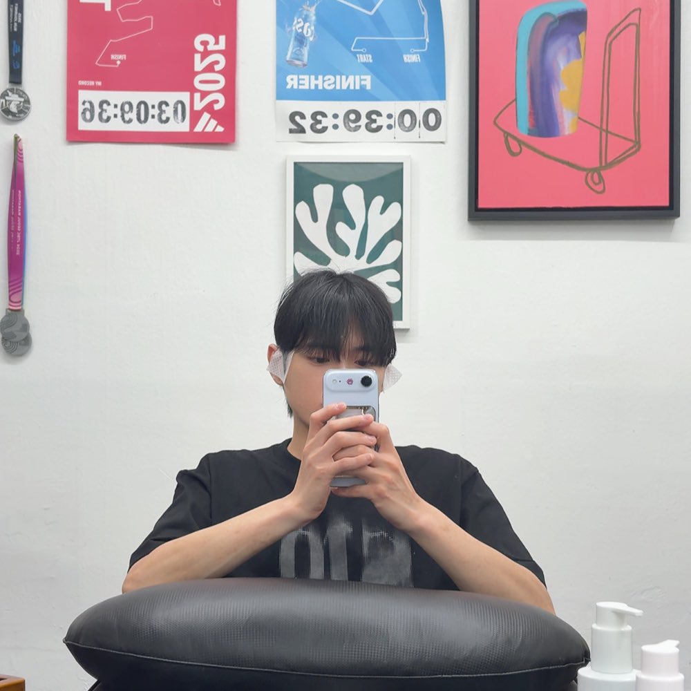 joooooncat's tweet photo. 머리잘랏당 https://t.co/9IgAYwnPM3