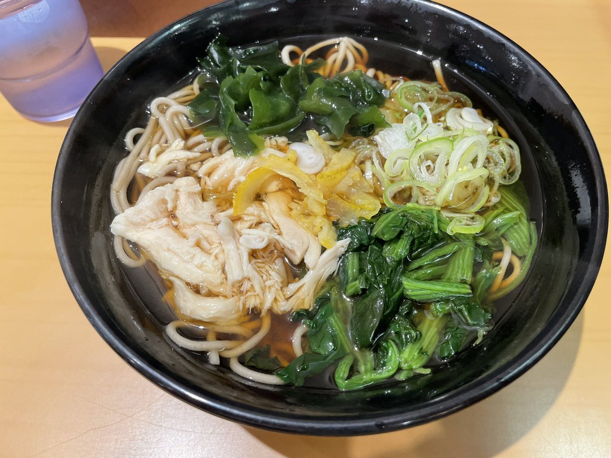 ui112's tweet photo. おそばおいしい.. https://t.co/lwHhC0dKD2